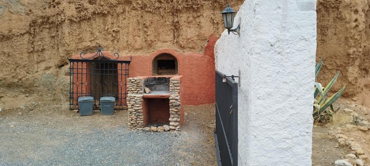 Hotel Casas Cueva Y Cortijo La Tala En Guadix