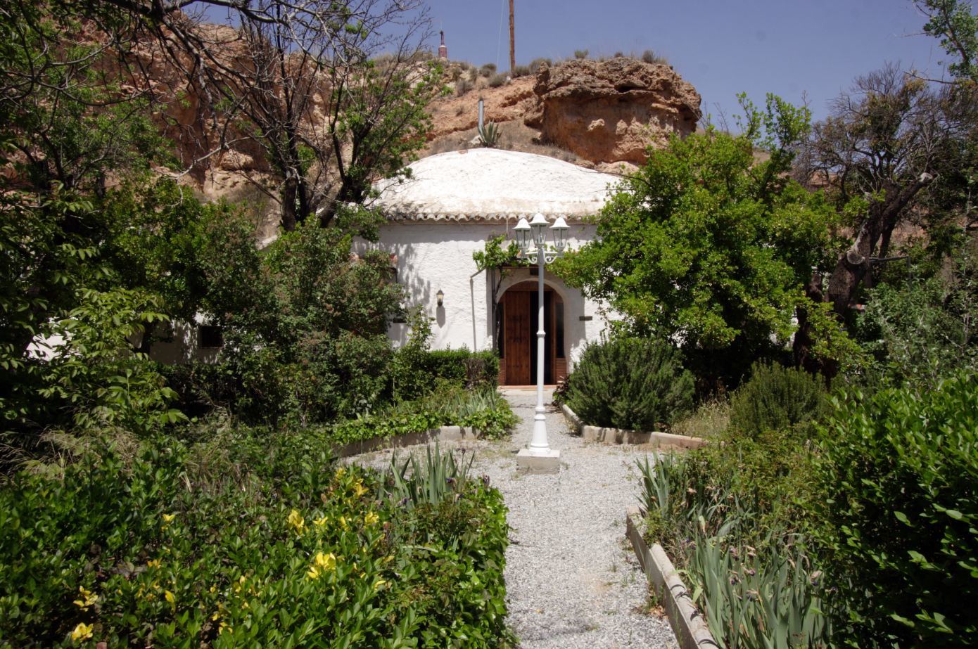Casas Cueva Y Cortijo La Tala En 2* Guadix