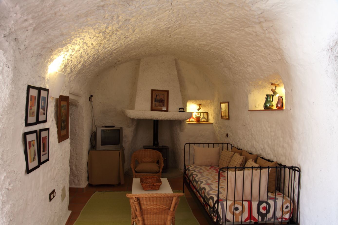 Casas Cueva Y Cortijo La Tala En Guadix